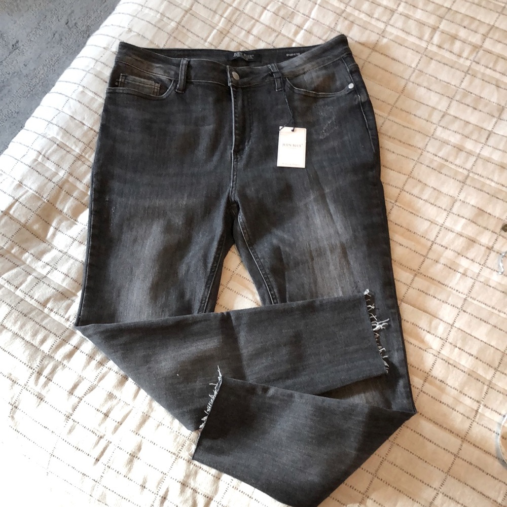 Judy Blue Women's Skinny Jeans in Washed Black